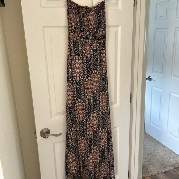 Flynn Skye floral maxi dress - Picture 7 of 7